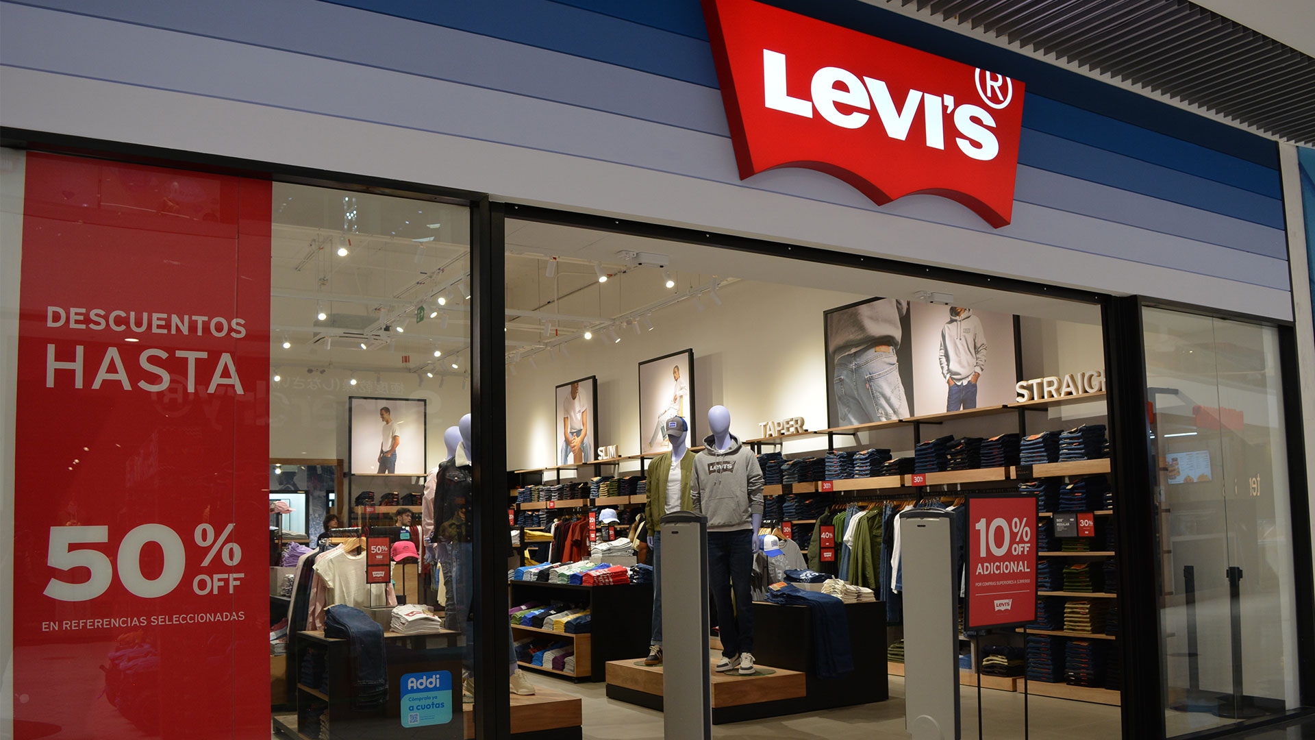 LEVIS