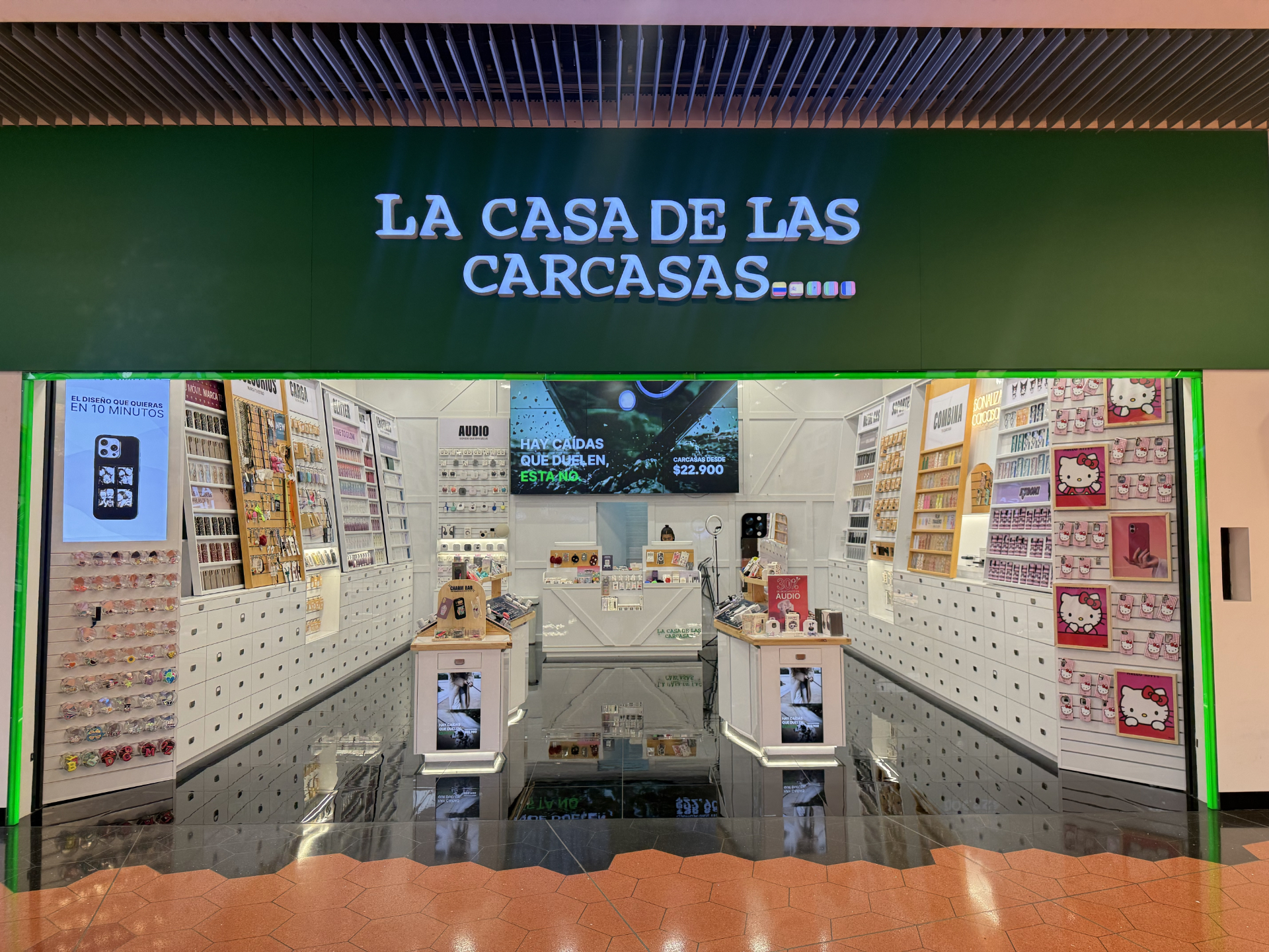 LA CASA DE LAS CARCASAS